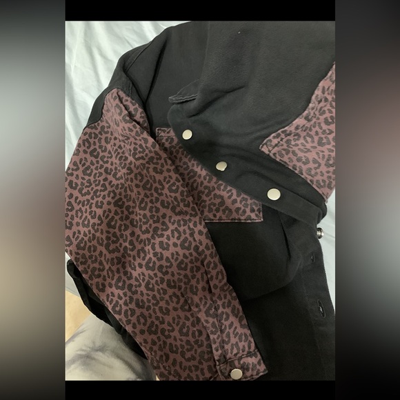 Black and dusty purple denim leopard print shacket- oversize fit - Picture 4 of 4